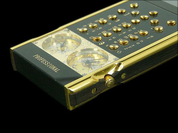 Мобильный телефон с механическими часами - Mobiado Professional 105GMT Gold 