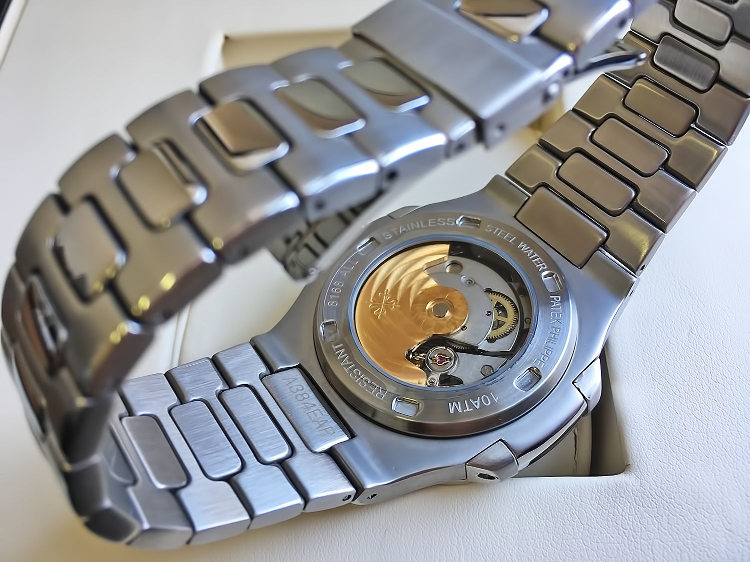 Наручные часы с браслетом Patek Philippe Nautilus