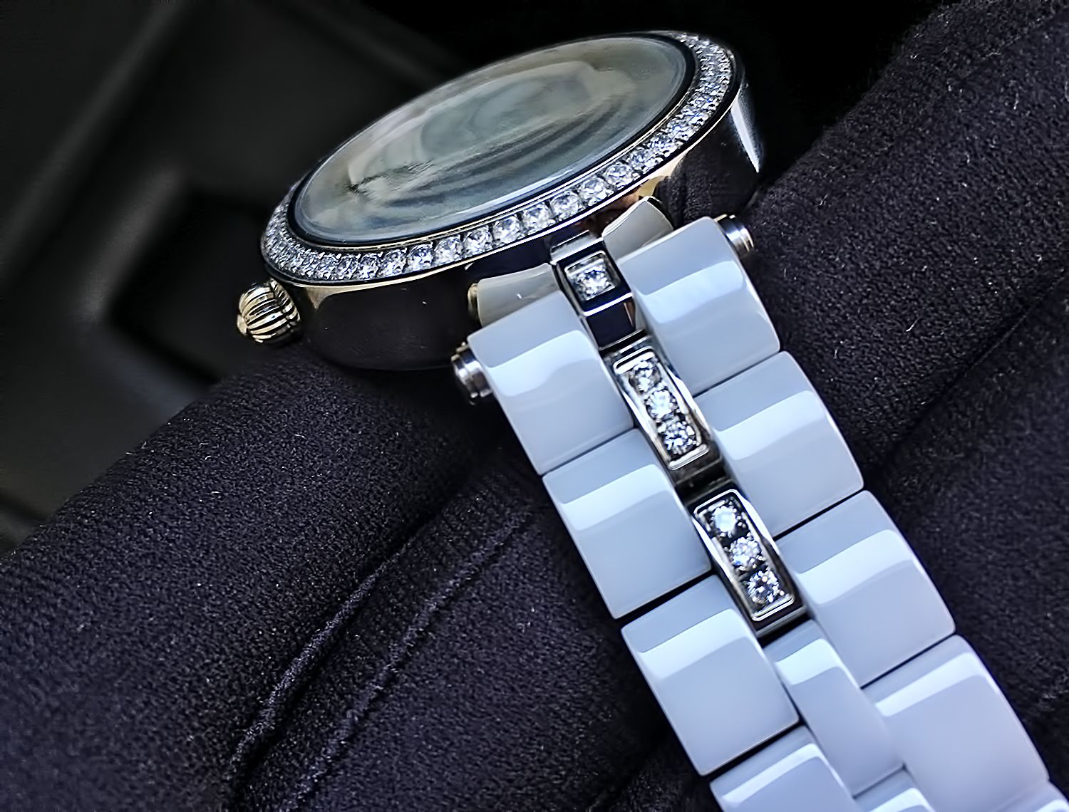 Керамический браслет копии часов Шанель