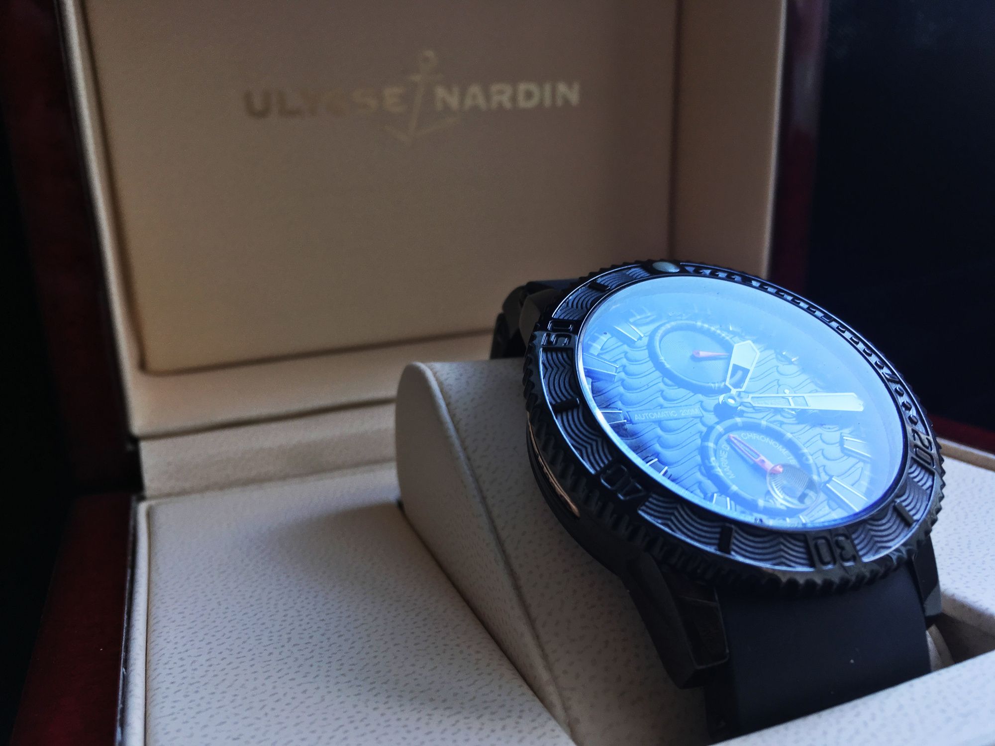 Часы Ulysse Nardin Diver Collection Black Sea Line с антибликом