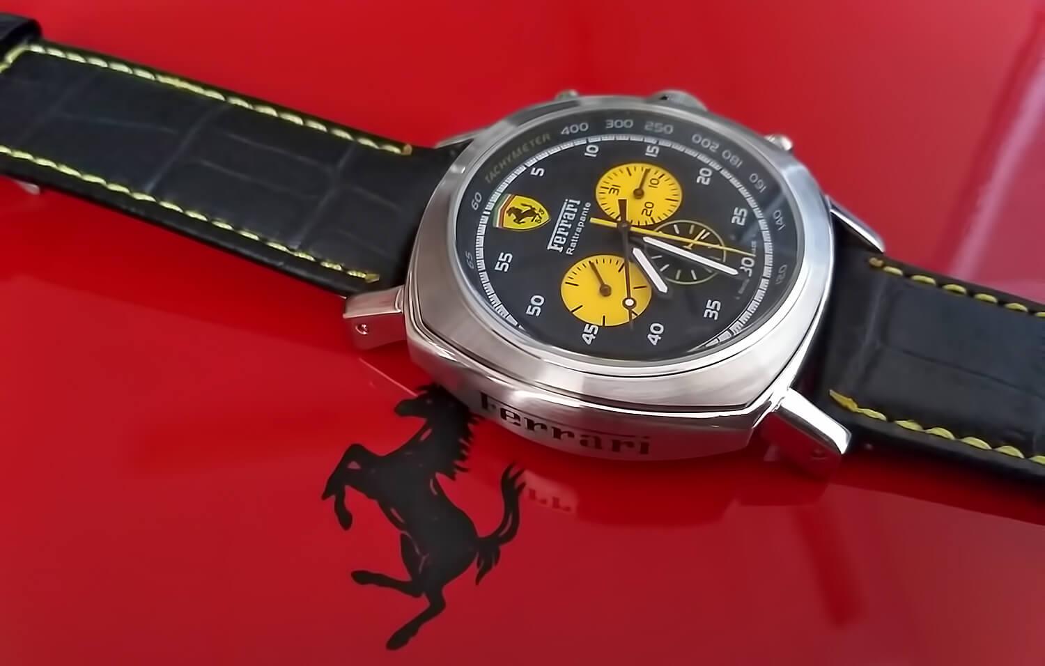 Часы Officine Panerai Ferrari Scuderia создают ощущение скорости, драйва, спортивного азарта