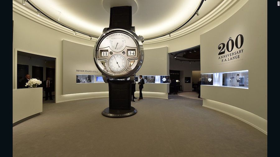часы Elegante от Франсуа-Поль Журн