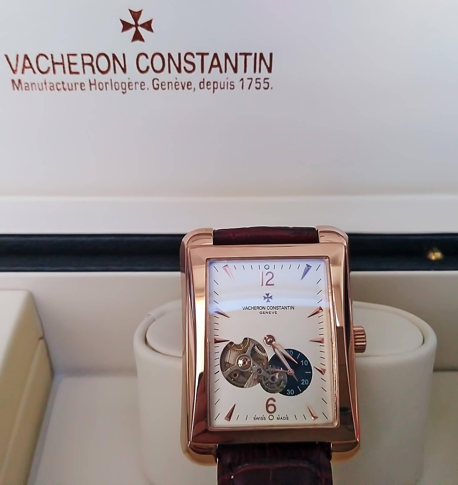 Корпус реплики часов Vacheron Constantin Historiques покрыт IPG-напылением цвета "розовое золото"