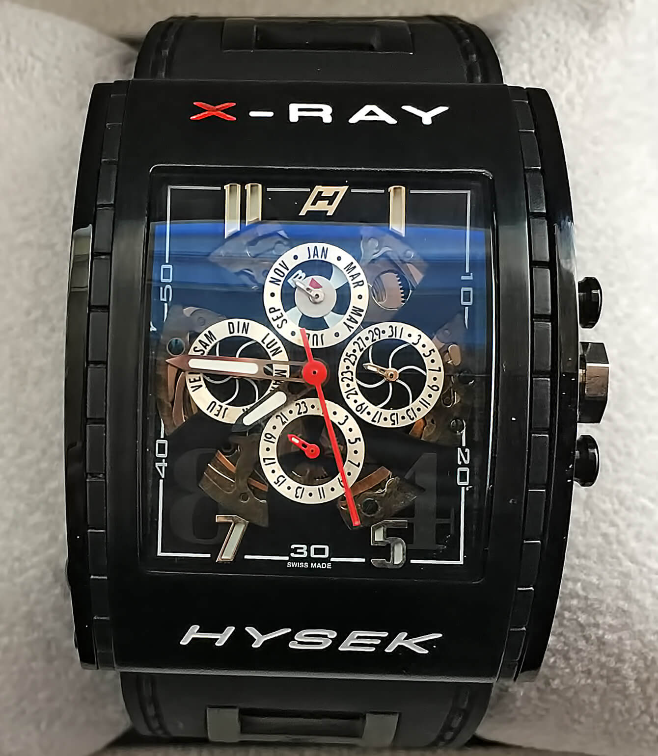 Циферблат копии часов Hysek X-Ray