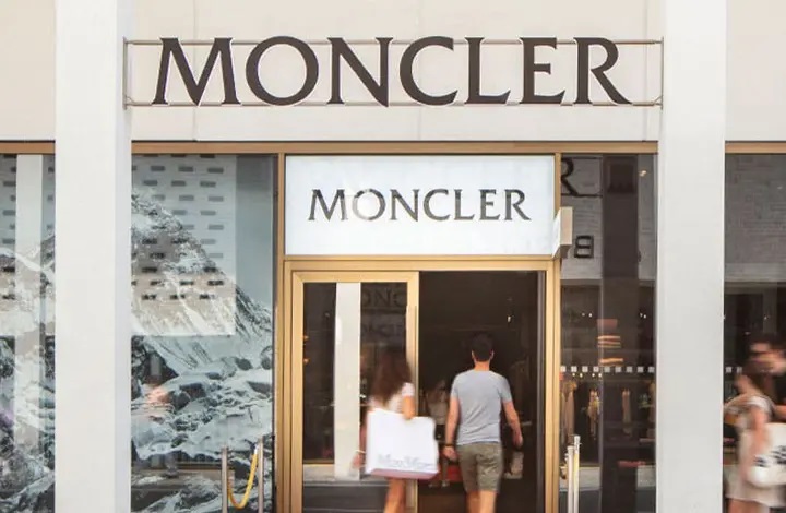Магазин Moncler